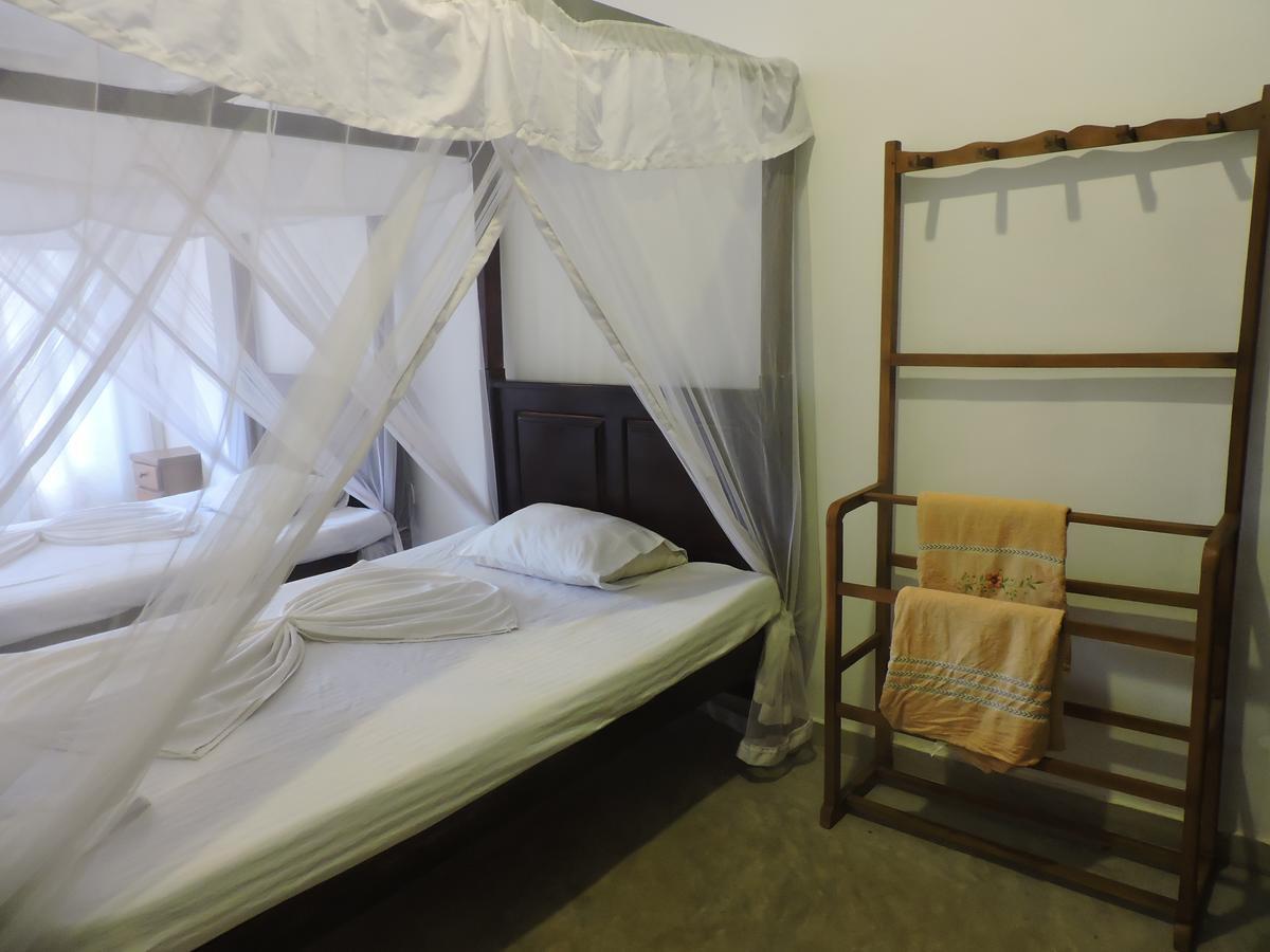 Asantha Guest House Unawatuna Exterior foto